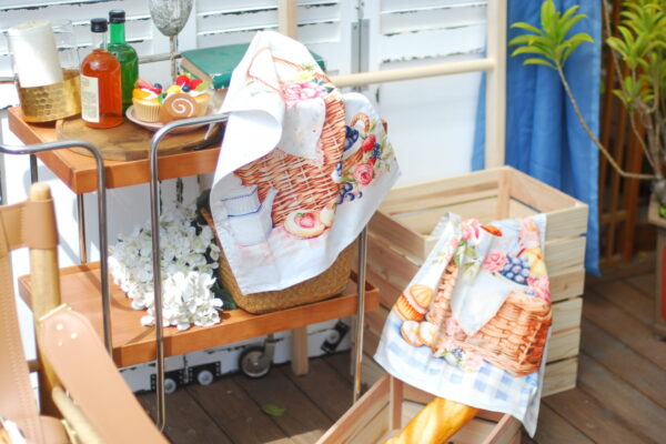 Tea Towel set - The Spring Picnic Collection - Pack of 2 - Image 2