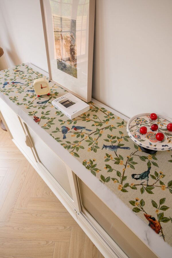 Tablerunner - Whispers of the Garden - Image 3