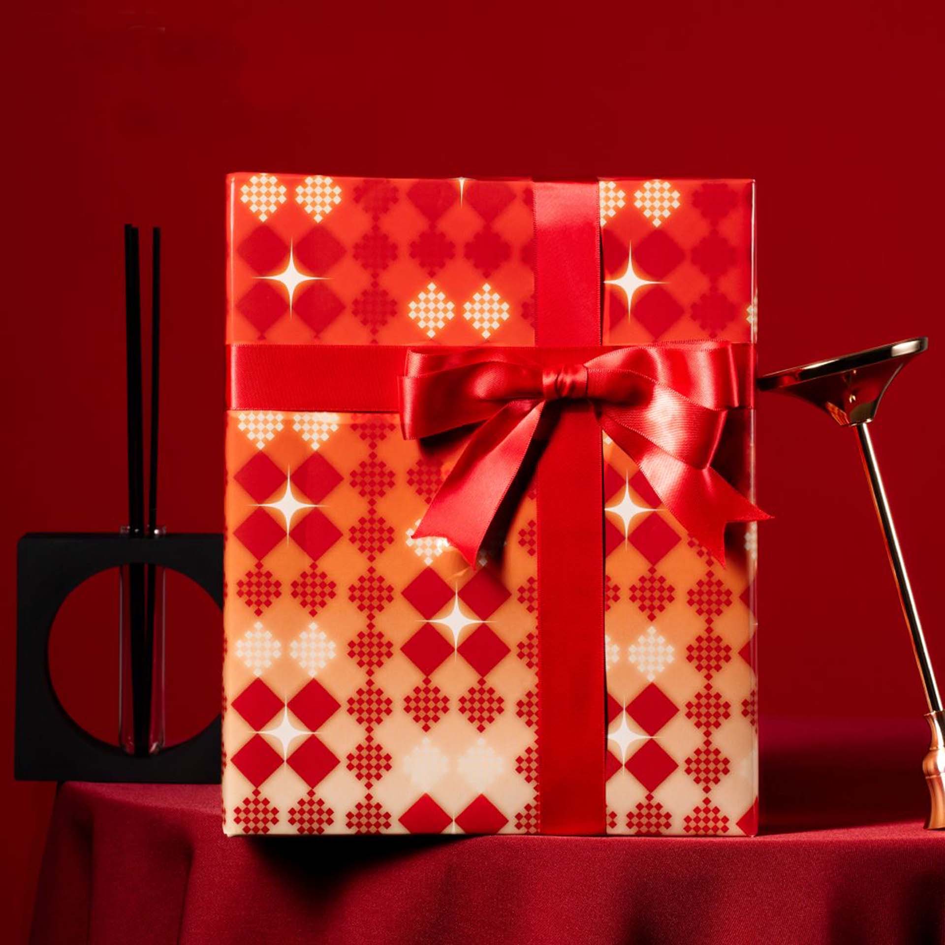 Wrapping Paper – Amber Glow - Image 2