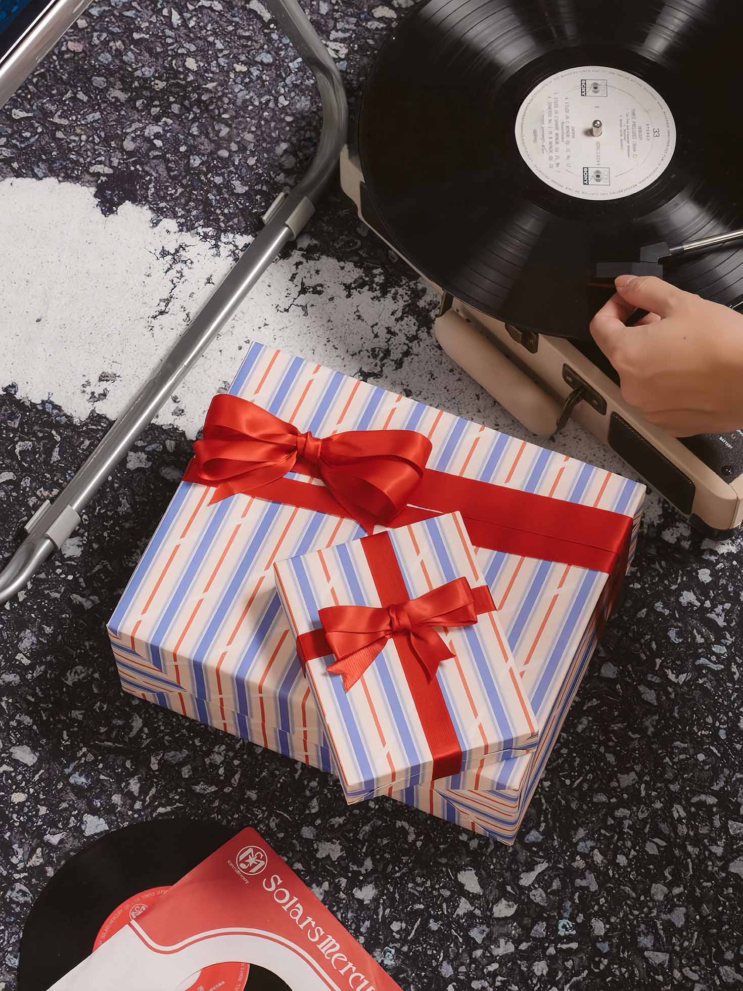 Wrapping Paper – Retro Stripe - Image 3