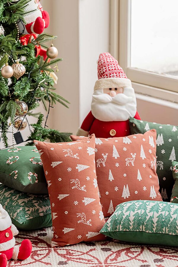 Cushion – Evergreen Cheer