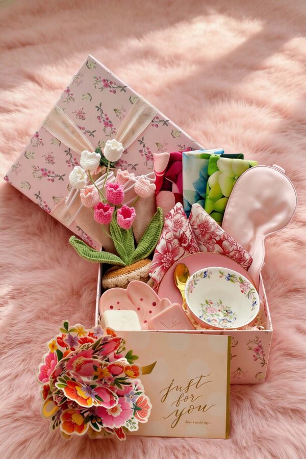 Calm Home Comfort Gift Box